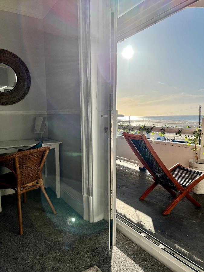 A View Of The Bay- Panoramic Sea Views- Sleeps 4 Westgate-on-Sea Exterior foto